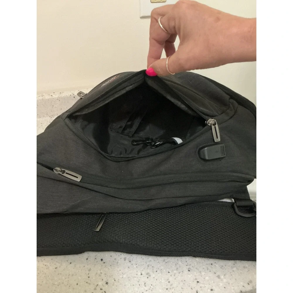 Tudequ black sling